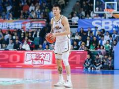 张镇麟全场5中0仅得10分,负于对手26分!