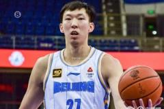 周琦初到北京无法登场引质疑 球迷理解合理