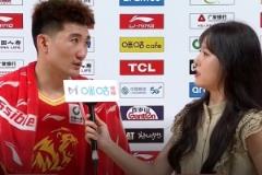 孙铭徽:身体不适仍全神贯注,整场比赛全力以赴