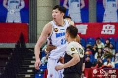 北京周琦、雷蒙、杰曼、奥莫特四人首发均3犯,隐患重重