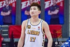 孙铭徽:本赛季最艰难也是最团结的一战