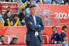 杜锋:下赛季将精选外援 向广东女篮学习冲击总冠军