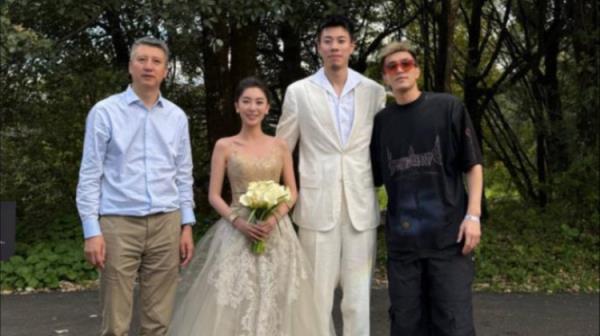 郭艾伦放话:不去张镇麟婚礼只随100元红包