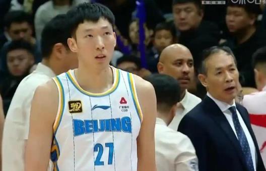北京男篮报价两名大外援，法耶和斯佩尔曼二选一，竞争难度有些大