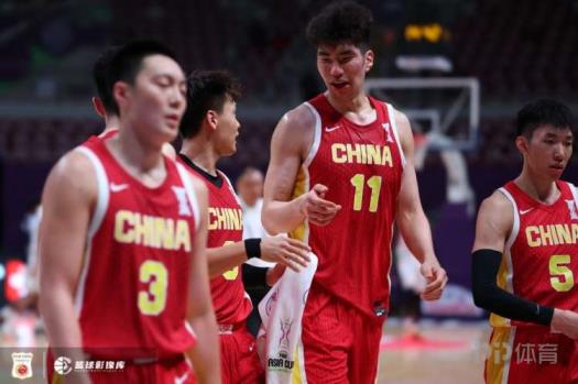男篮亚洲杯-中国男篮100-69大胜印度 王俊杰贡献13分