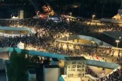 国足结束超7万人散场,画面十分震撼!