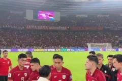 印尼1:0巴林出线形势大好,赛后印尼总统向每名球员握手致意