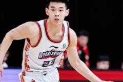 杨毅此前:林葳将会像姚明那样 成为下一个国宝级篮球运动员!