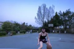 女人,你击中了我的心脏!