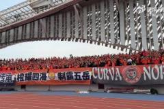 反客为主!现场泰山球迷人数压过青岛西海岸