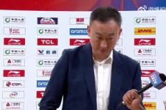 刘维伟赛后采访:调整状态享受比赛 想跟球迷说会带回青岛!