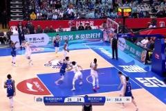 你也这样来?鲍威尔强势命中三分后丢手雷捂耳庆祝