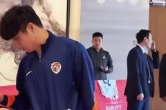 好久不见!齐鲁德比,李霄鹏、蒿俊闵和很多老熟人都回来了