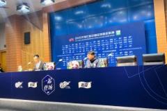 记者牛志明:崔康熙还是没来,唐田来了,说崔血压高