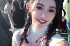 嗨起来!美女主播金佳悦参加草莓音乐节活动~