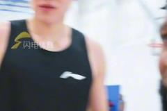 杨瀚森完成赴美第一练,训练师:这是NBA,你速度得快