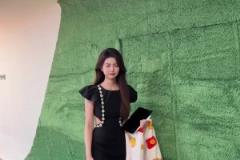 勇士若输,就穿睡袍上班!女主播炼炼:对不起!我大放厥词了