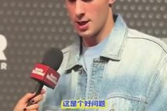 也是詹姆斯球迷!准状元弗拉格:詹姆斯是历史前二的球员!