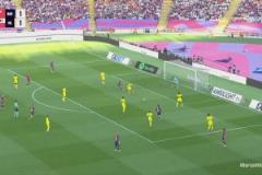 巴萨2-1反超比分!黄潜解围不远,费尔明断球停球凌空斩破门!