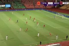 蓉城2-0领先!广西平果后卫和门将配合失误,严鼎皓头球破门