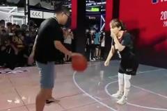徐静雨:我打球像詹姆斯,尤其是翻身后仰基本一般无二