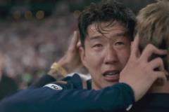 10年热刺生涯首次夺冠!孙兴慜赛后身披韩国国旗抱着队友落泪!