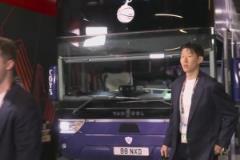 欧联决赛无缘首发!孙兴慜西装革履帅气抵达球场!